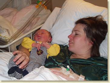 20040917-05 Bij mama in ZH-bed